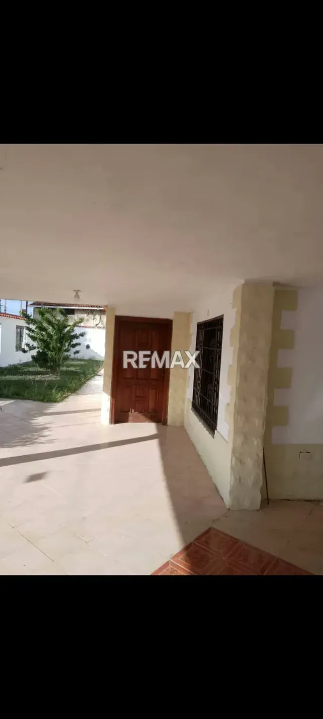 Vendo Casa Quinta en Av bella vista, Urb Reina Paulina - 10