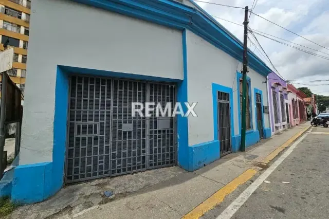Venta Casa para Remodelar en Dos Pilitas , La Pastora
