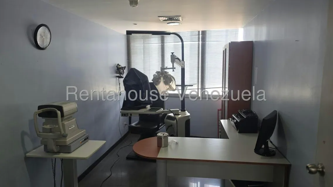 Consultorio Medico en Venta en Parroquia Catedral, Distrito Metropolitano - 22