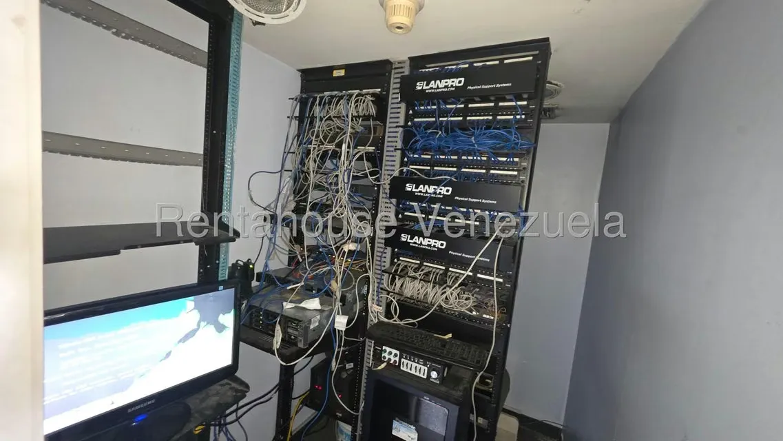 Consultorio Medico en Venta en Parroquia Catedral, Distrito Metropolitano - 28