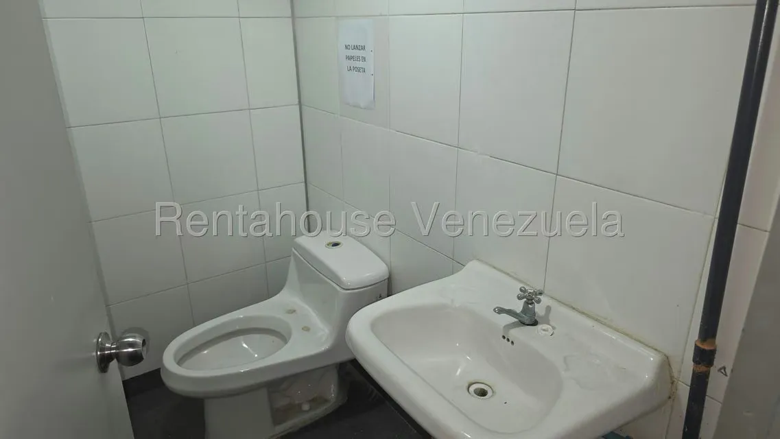 Consultorio Medico en Venta en Parroquia Catedral, Distrito Metropolitano - 32