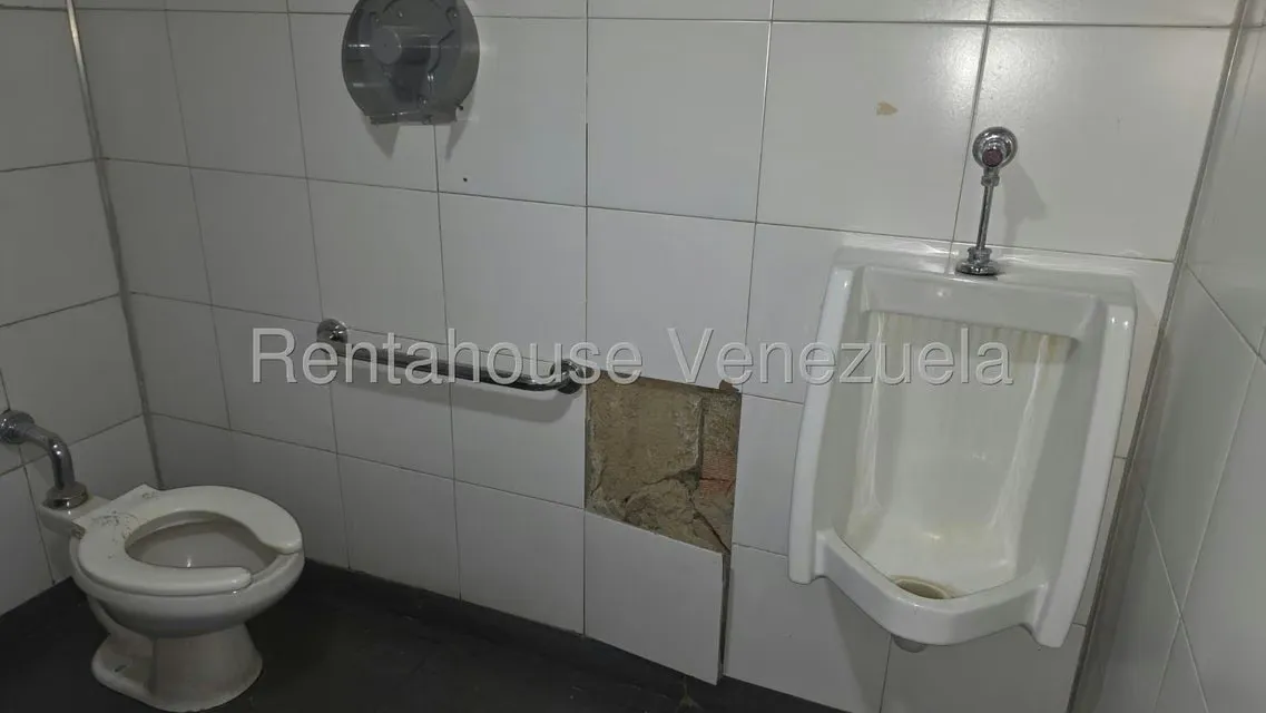 Consultorio Medico en Venta en Parroquia Catedral, Distrito Metropolitano - 33