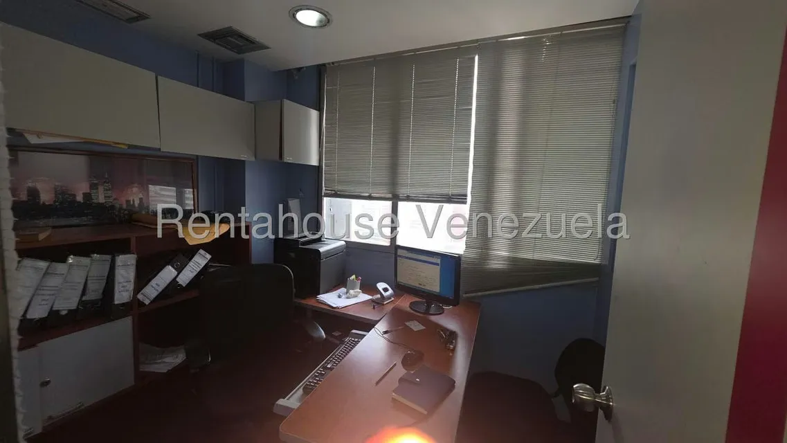 Consultorio Medico en Venta en Parroquia Catedral, Distrito Metropolitano - 39