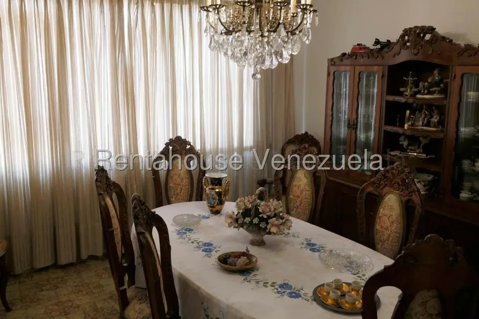 Casa (Multipes Niveles) en Venta en Las Palmas, Distrito Metropolitano - 37