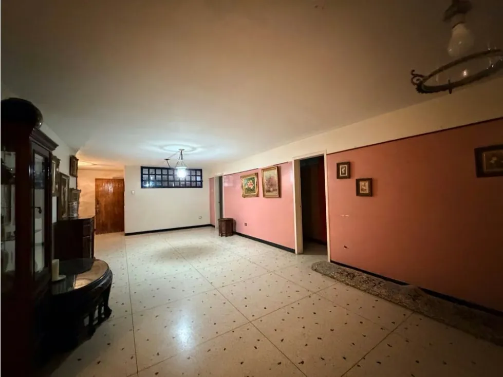 Se vende casa 600m2 Santa Mónica 0785 - 18