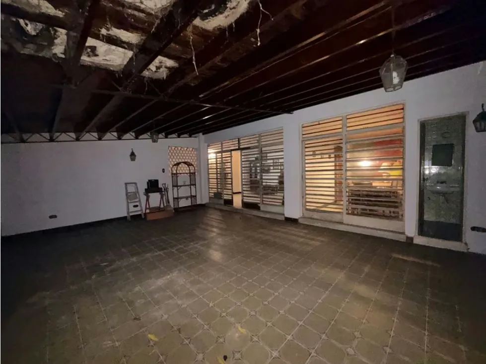 Se vende casa 600m2 Santa Mónica 0785 - 21