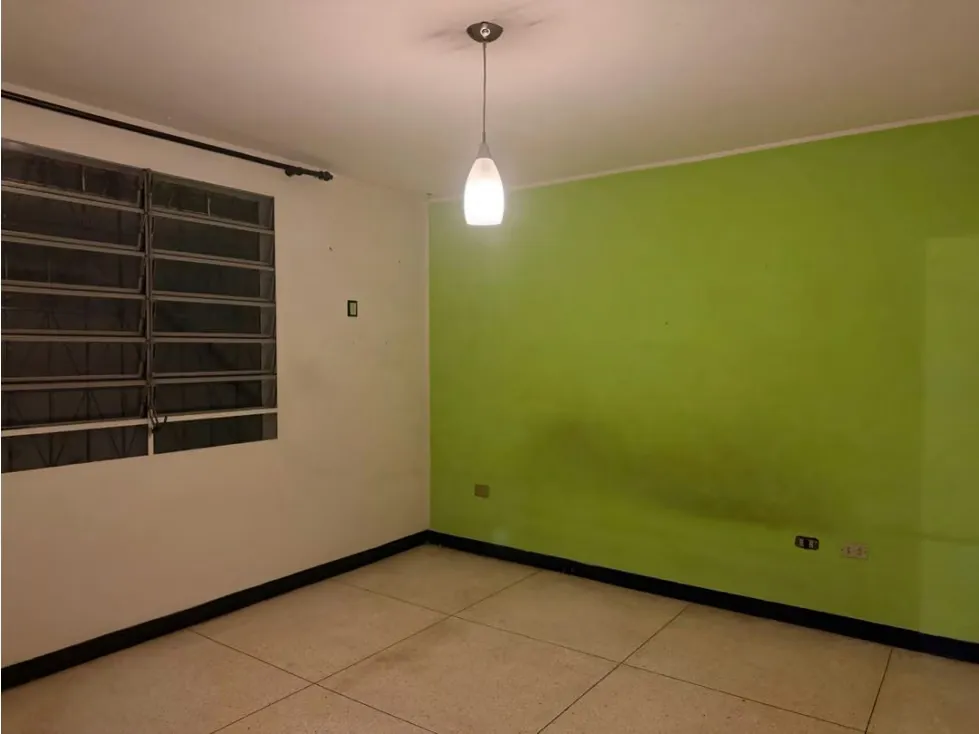 Se vende casa 600m2 Santa Mónica 0785 - 31