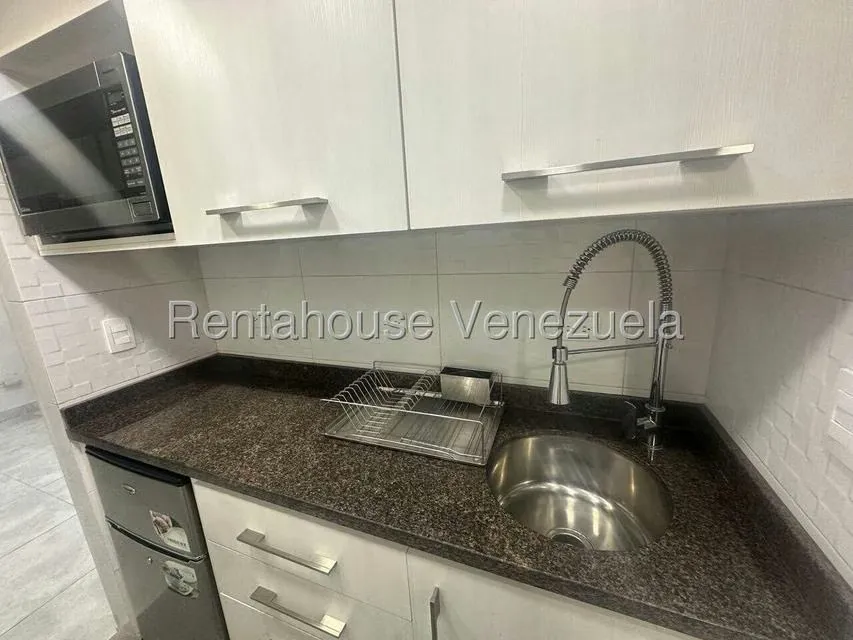Oficina en Alquiler en Santa Paula, Distrito Metropolitano - 14