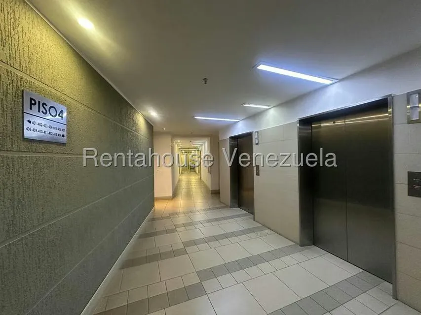 Oficina en Alquiler en Santa Paula, Distrito Metropolitano - 23