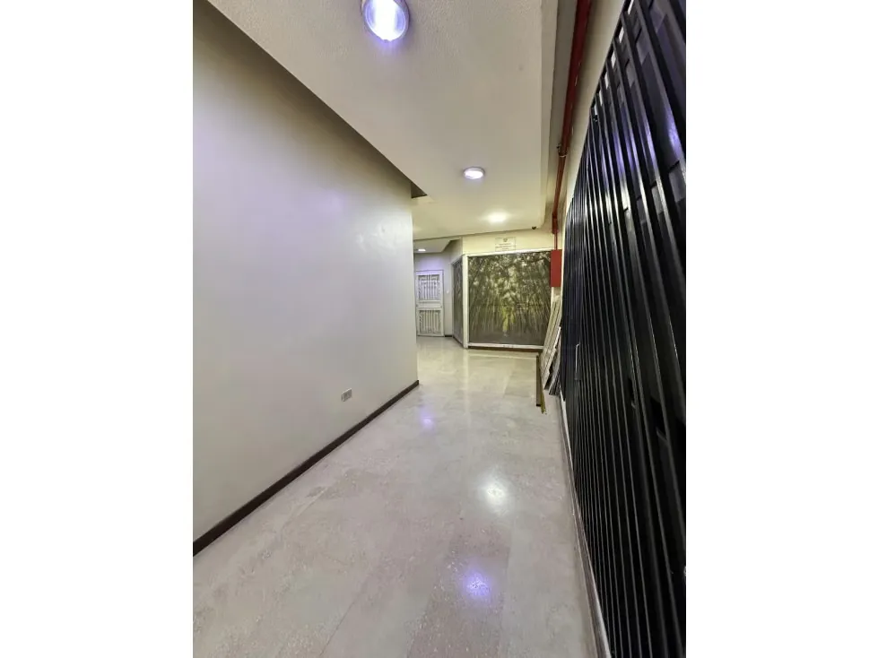 ALQUILER DE OFICINA UBICADA EN CHACAITO, MUN. CHACAO - 2