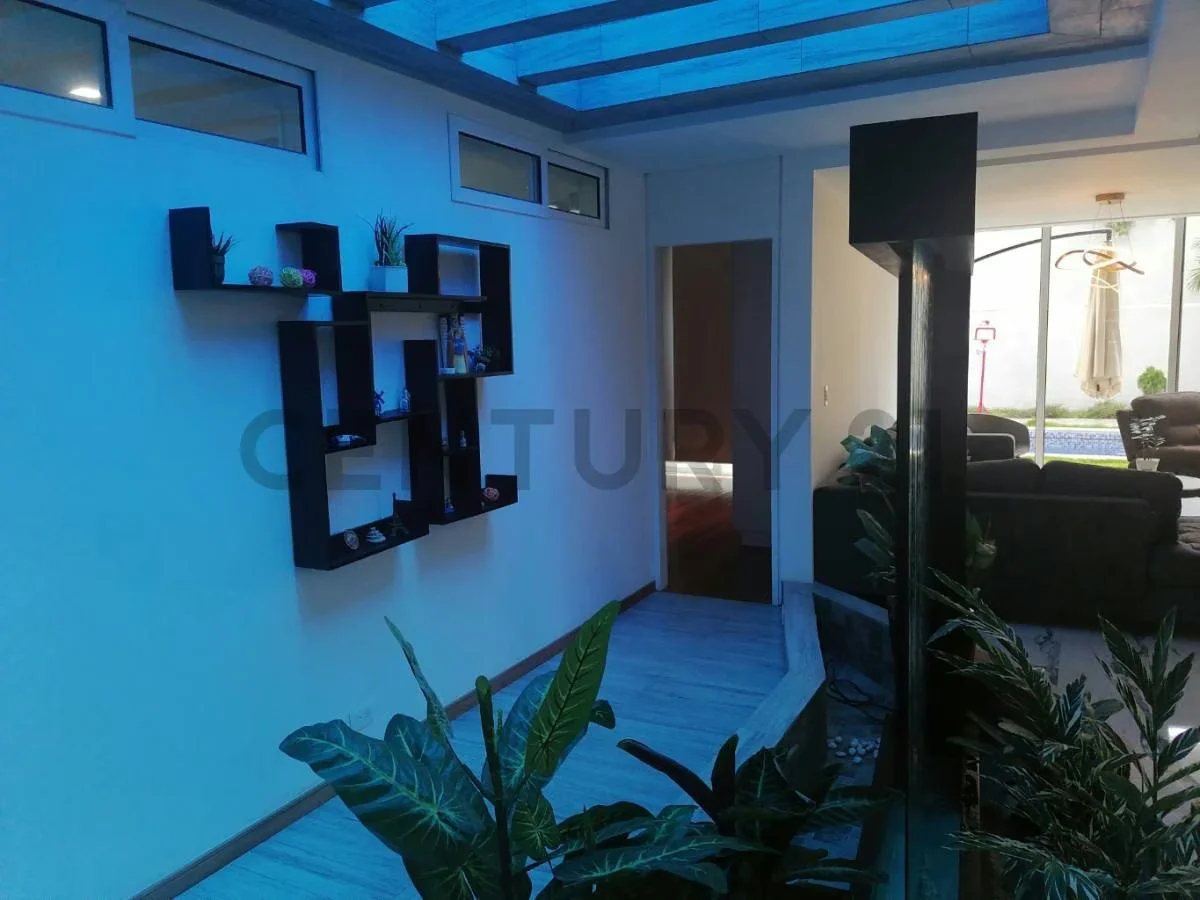 Exquisita Quinta Recién Remodelada en Prados del Este - 11