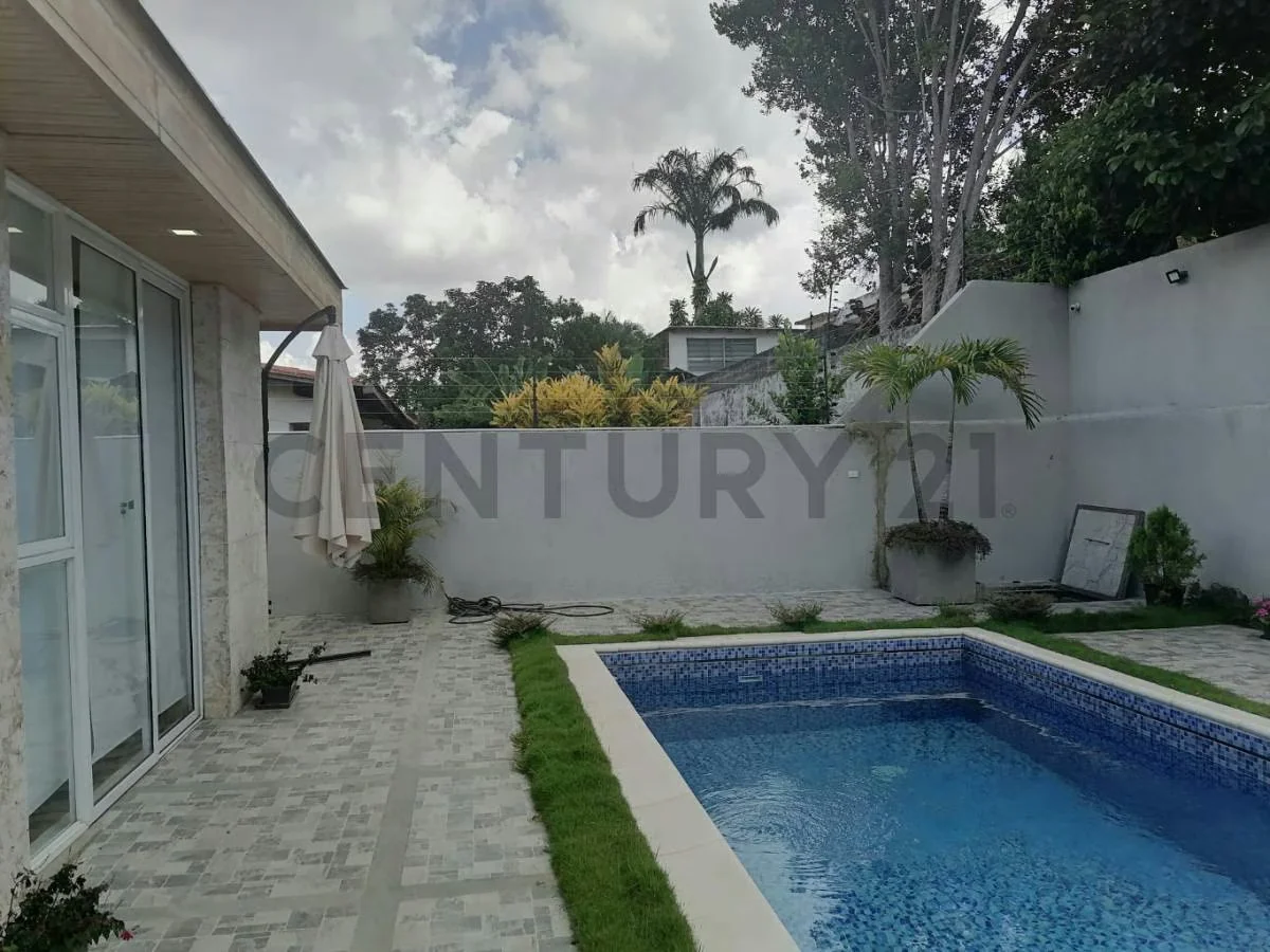 Exquisita Quinta Recién Remodelada en Prados del Este - 17
