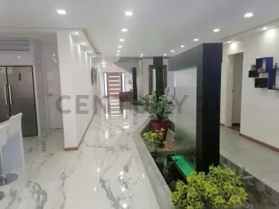 Exquisita Quinta Recién Remodelada en Prados del Este - 6