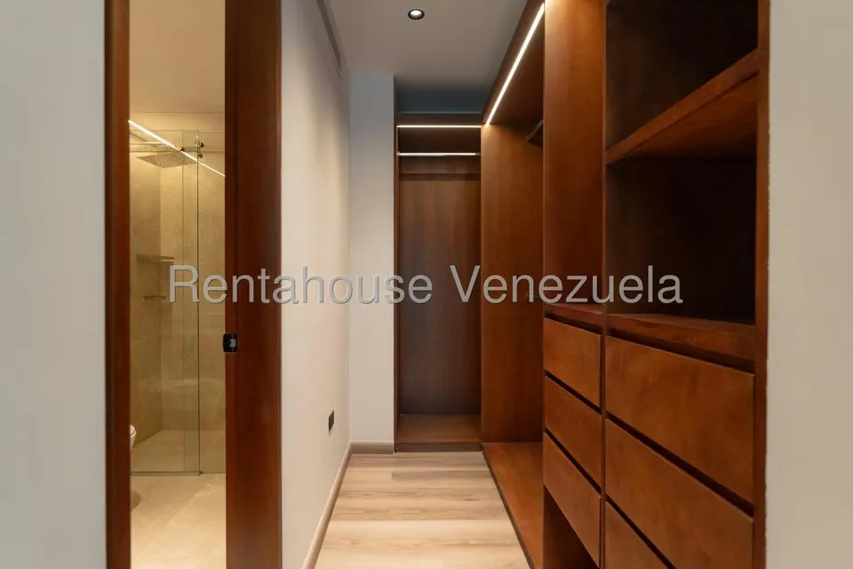 Apartamento (1 Nivel) en Venta en Campo Alegre, Distrito Metropolitano - 19