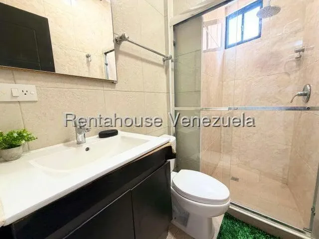Apartamento (1 Nivel) en Venta en Triangulo del Este, Lara - 13