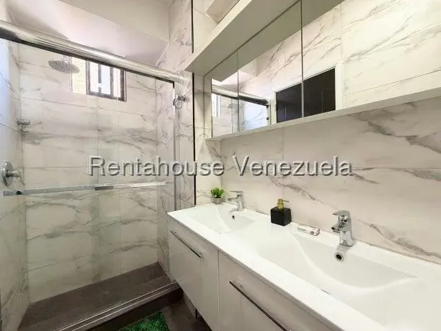 Apartamento (1 Nivel) en Venta en Triangulo del Este, Lara - 19
