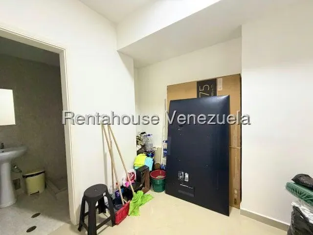 Apartamento (1 Nivel) en Venta en Triangulo del Este, Lara - 24
