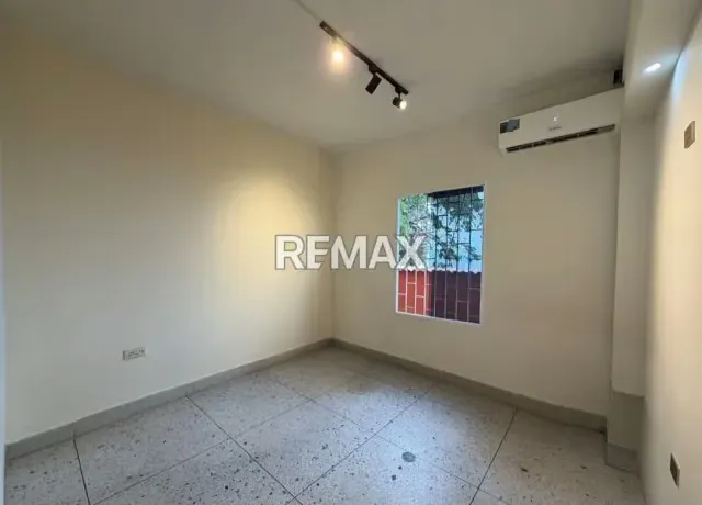 Apartamento. Venta. Barrio Obrero - 4