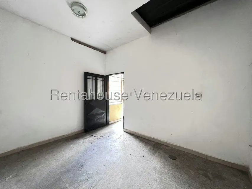 Local Comercial en Alquiler en Centro, Aragua - 8