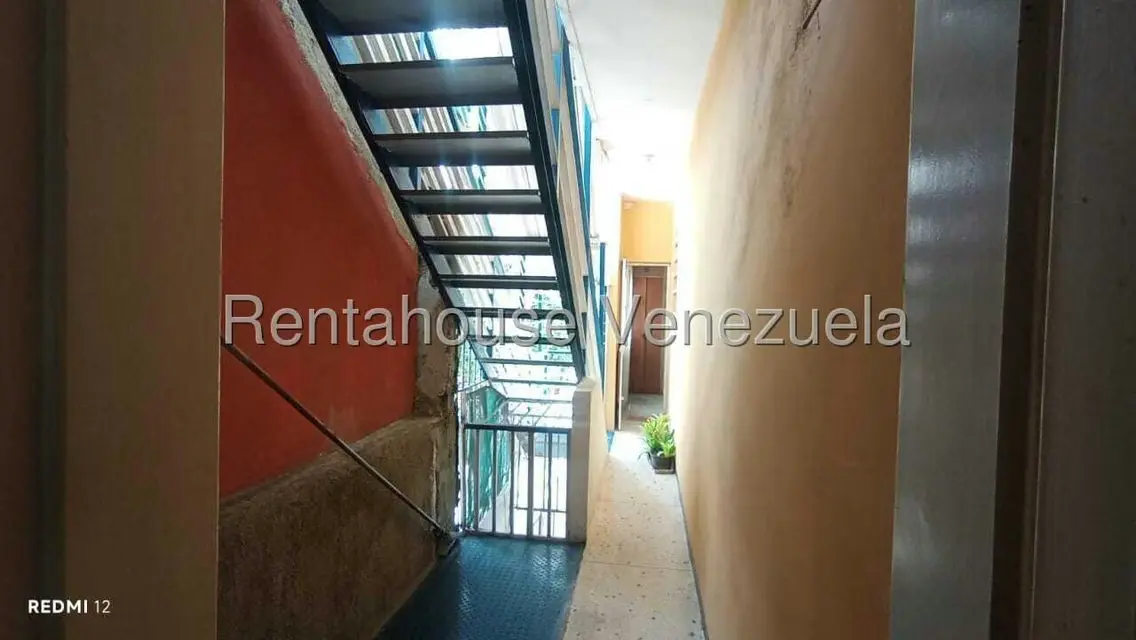 Casa (1 Nivel) en Venta en Centro, Miranda - 21