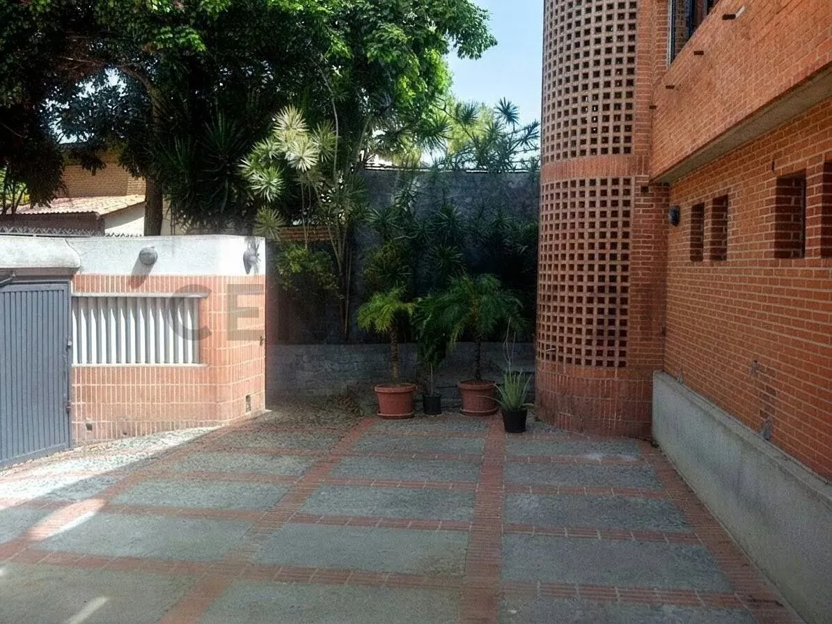 CASA EN VENTA COLINAS DE BELLO MONTE CARACAS - 10