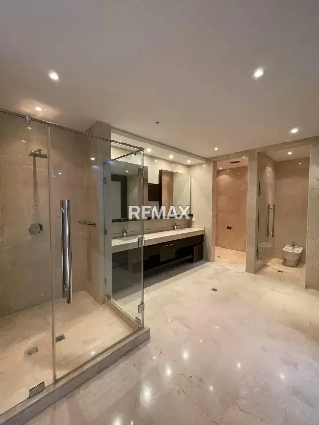 APARTAMENTO DE LUJO EN ALQUILER - 19