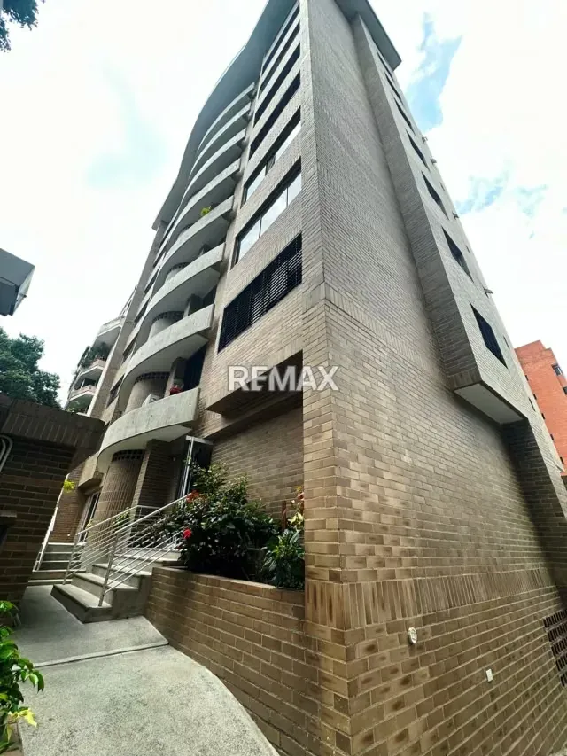 PENT-HOUSE EN VENTA - URB. LA CAMPIÑA