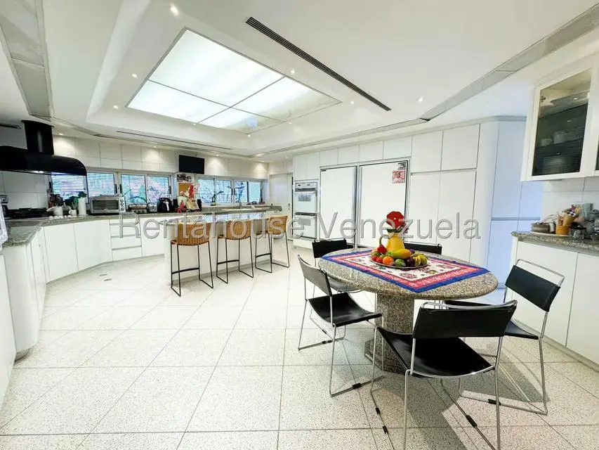 Casa (Multipes Niveles) en Venta en Macaracuay, Distrito Metropolitano - 17