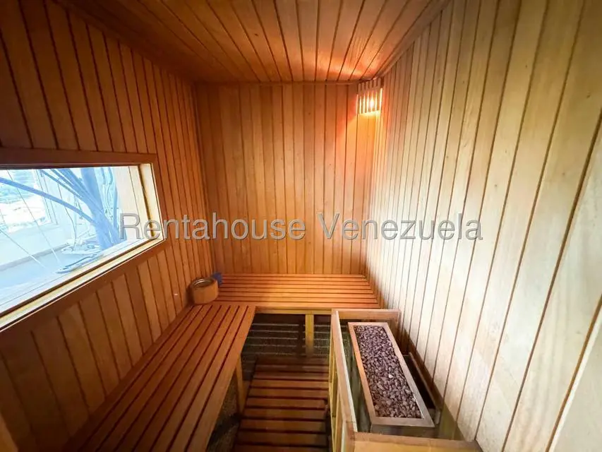 Casa (Multipes Niveles) en Venta en Macaracuay, Distrito Metropolitano - 35