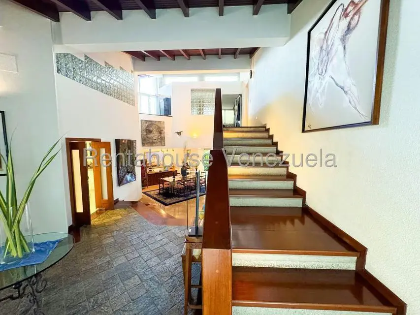 Casa (Multipes Niveles) en Venta en Macaracuay, Distrito Metropolitano - 36