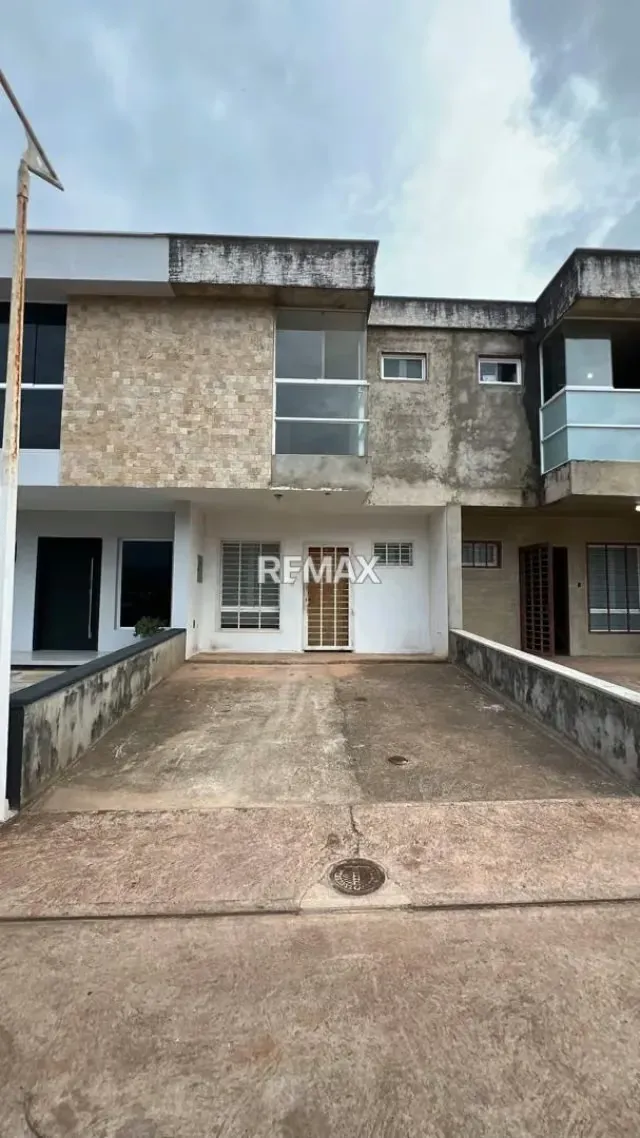 Hermosa Casa a la Venta - 2