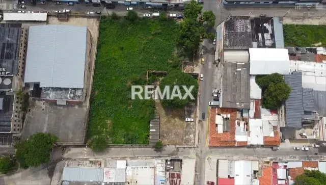 Terreno de OPORTUNIDAD en av Navas Spinola 6243m2 para inversionistas - 6