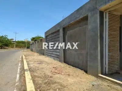 Se ofrece en Venta Terreno ubicado en Lago Mar Beach