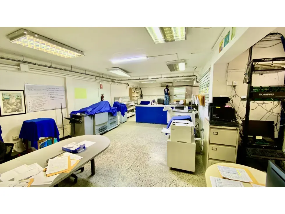 VENTA FONDO DE COMERCIO IMPRENTA OFICIAL-CENTRO DE COPIADO 240M2 - 2