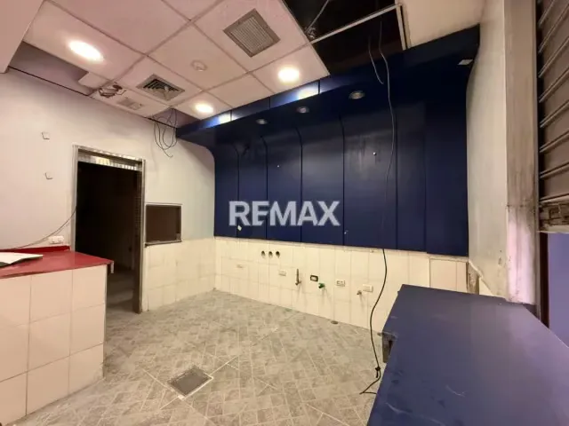ALQUILO LOCAL COMERCIAL EN AV VARGAS DE BARQUISIMETO - 14
