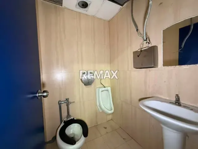 ALQUILO LOCAL COMERCIAL EN AV VARGAS DE BARQUISIMETO - 17