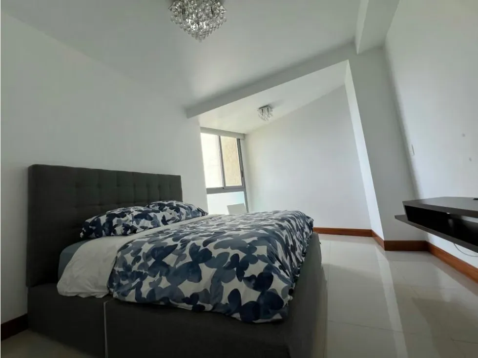 Se alquila apto 264m2 Las Mercedes 0267 - 17