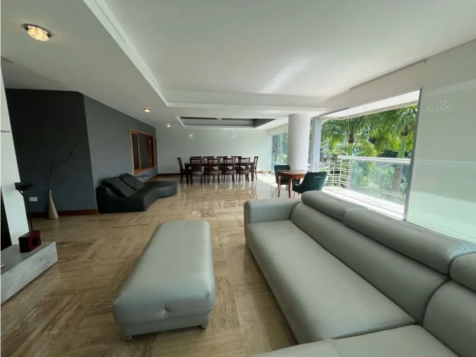 Se alquila apto 264m2 Las Mercedes 0267 - 4