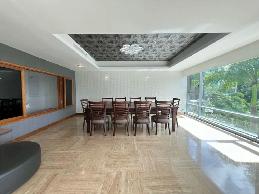 Se alquila apto 264m2 Las Mercedes 0267 - 7