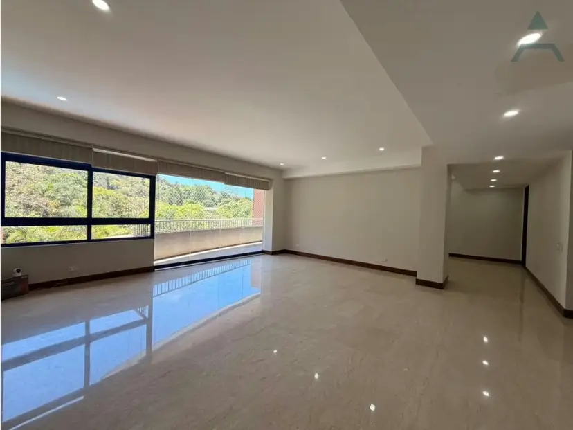 Se alquila Apto 331m² 4h+s/4.5b+s/4p La Lagunita