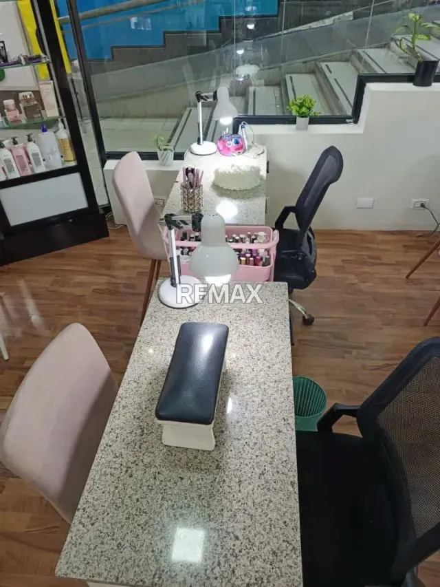 Punto comercial CC galerias mall - 4
