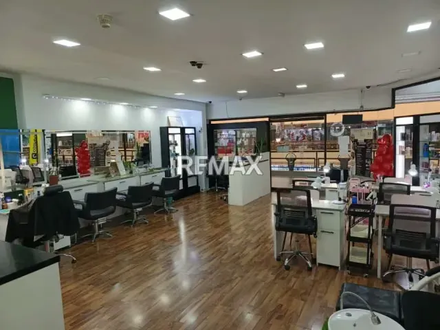 Punto comercial CC galerias mall - 5