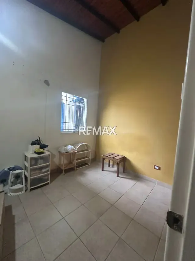Hermosa casa urbanización privada los bucare . - 14