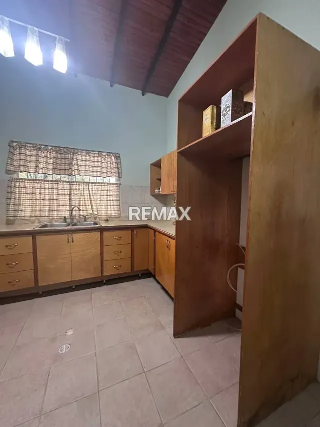 Hermosa casa urbanización privada los bucare . - 7