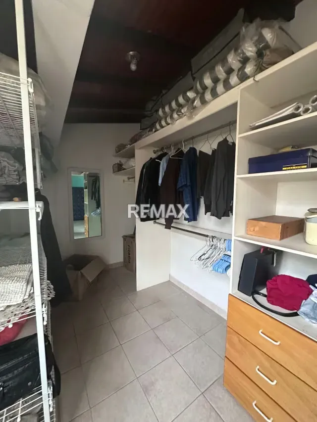 Hermosa casa urbanización privada los bucare . - 10