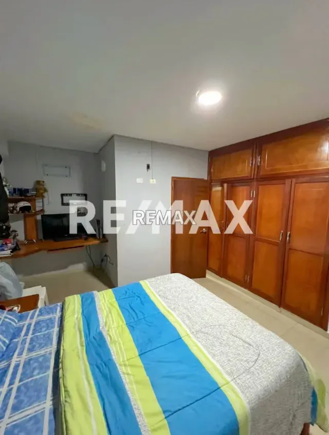 Edificación residencial y comercial - 6