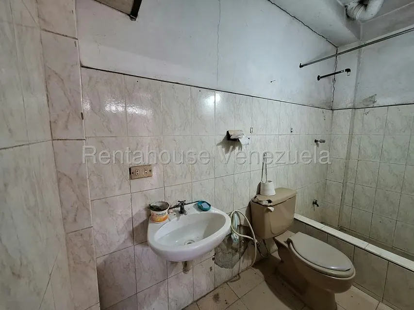 Casa (Duplex) en Venta en Zona Oeste, Lara - 3