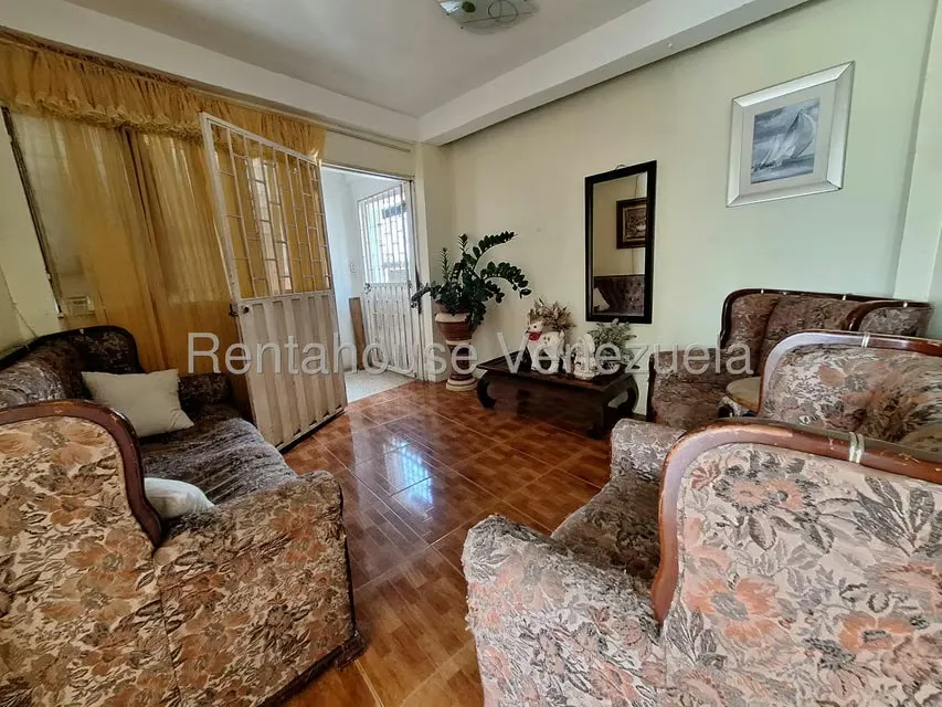 Casa (Duplex) en Venta en Zona Oeste, Lara - 37