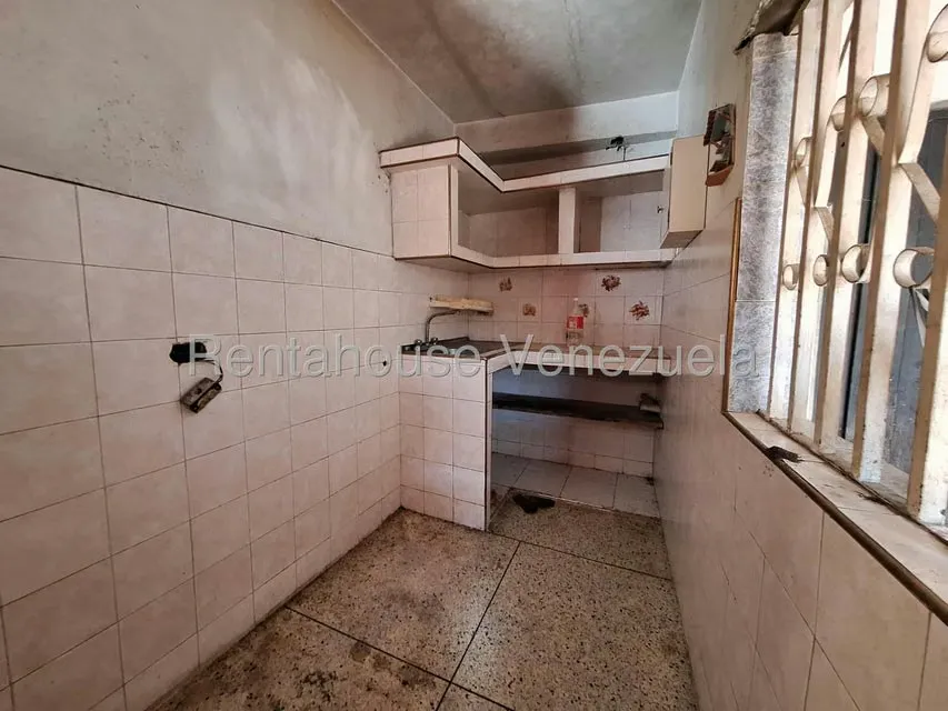 Casa (Duplex) en Venta en Zona Oeste, Lara - 6