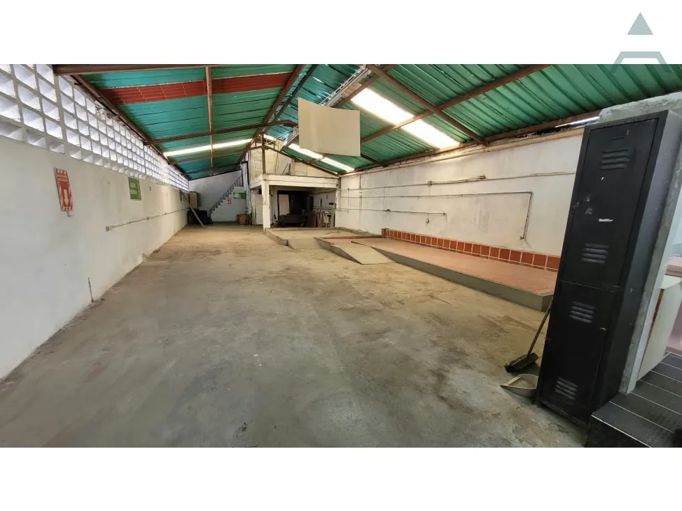 Se vende Galpon 1500m² Chapellin